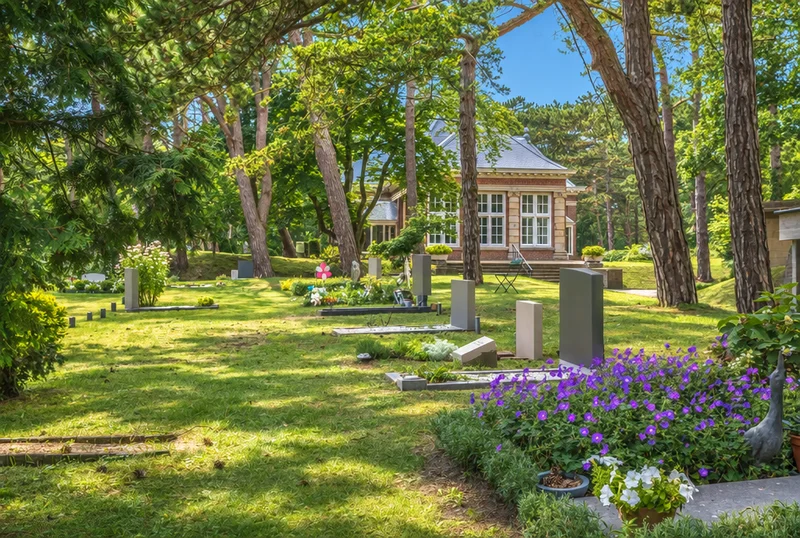 De aula van de algemene begraafplaats aan de Bergweg in Bloemendaal